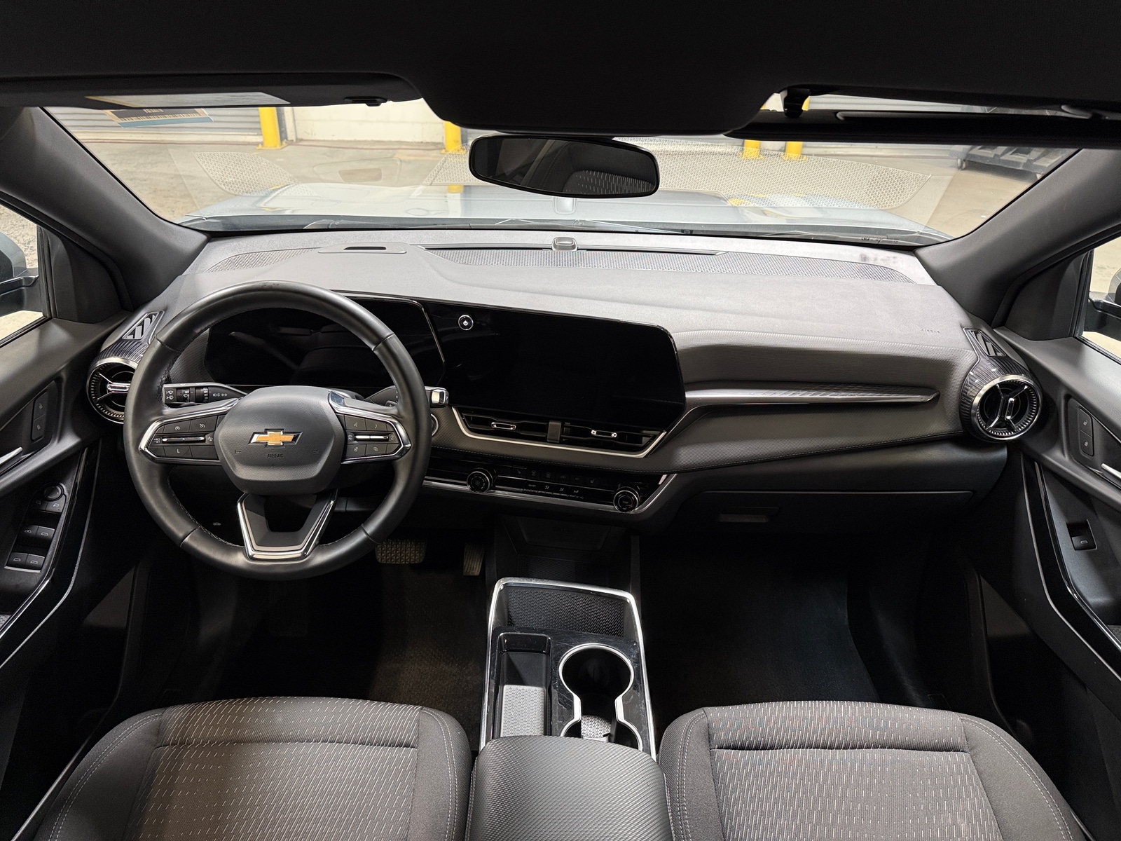 Thumbnail: 2025 Chevrolet Equinox - 3