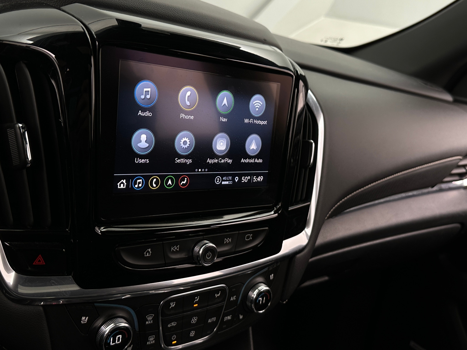 Thumbnail: 2023 Chevrolet Traverse - 3