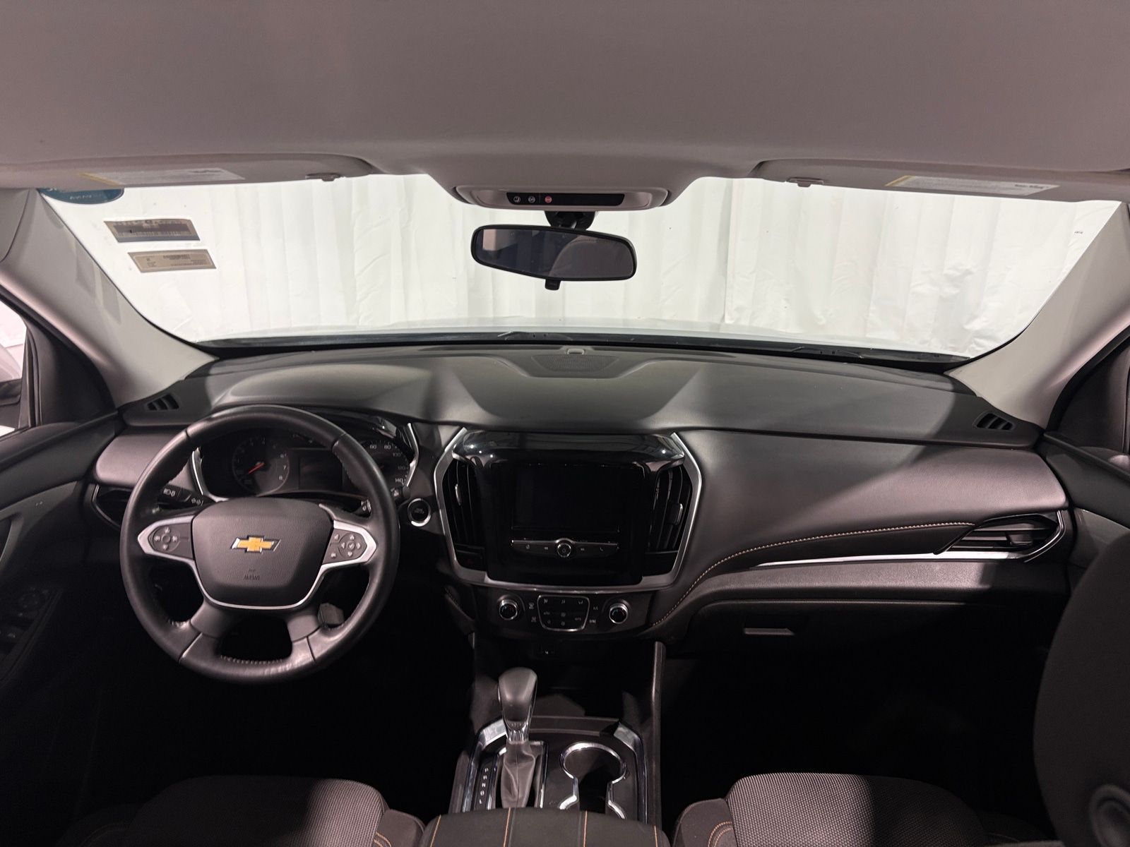 Thumbnail: 2021 Chevrolet Traverse - 3