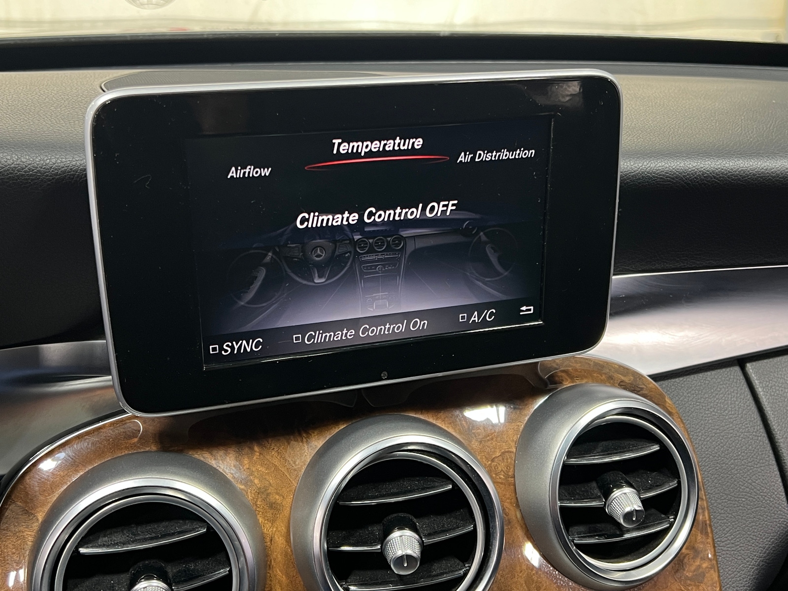 Thumbnail: 2018 Mercedes-Benz C-Class - 3
