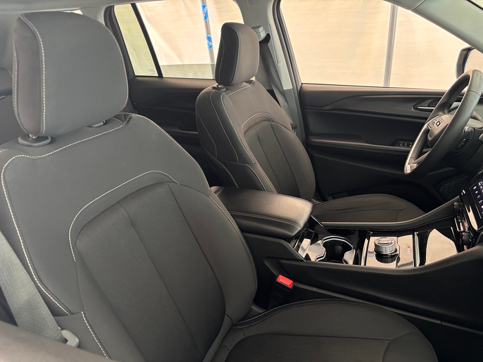 Thumbnail: 2023 Jeep Grand Cherokee - 2