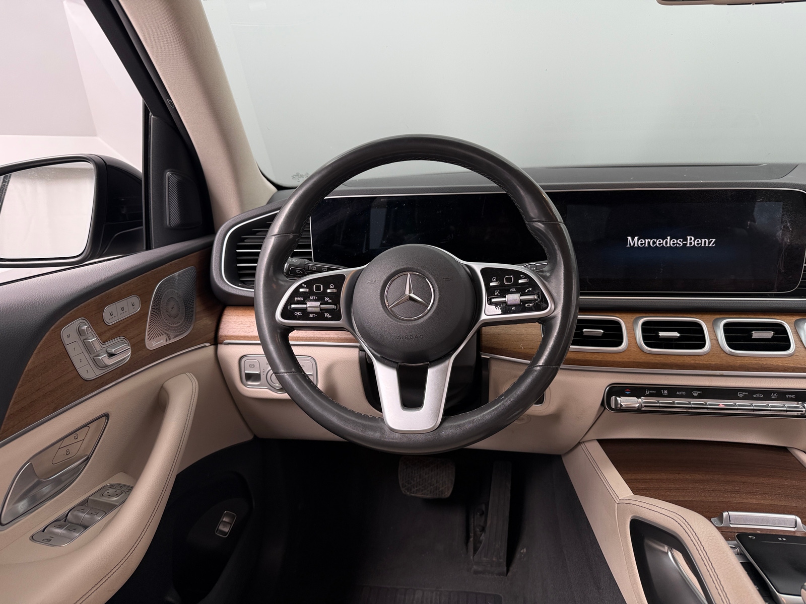 Thumbnail: 2020 Mercedes-Benz GLE - 4