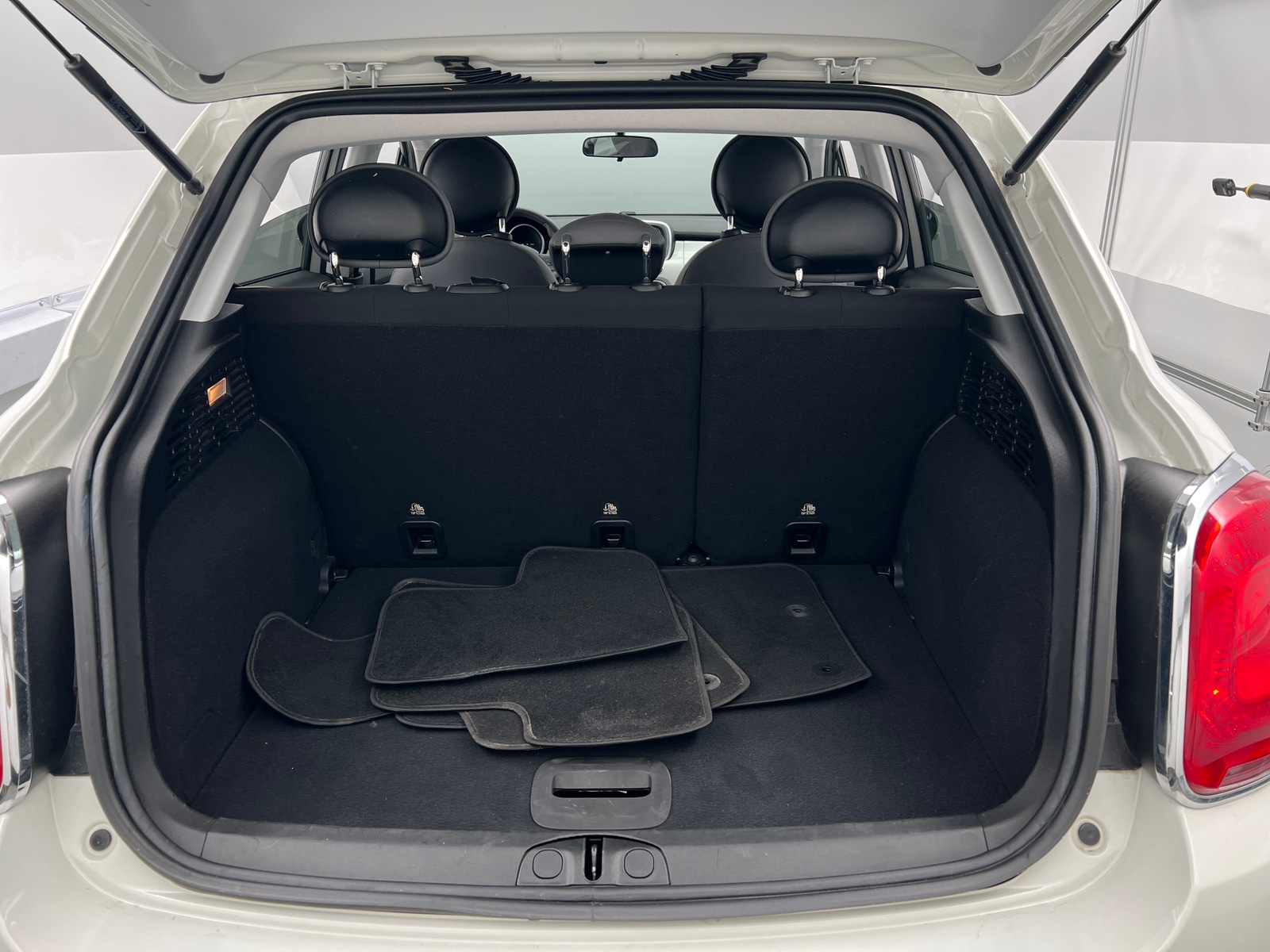Thumbnail: 2016 Fiat 500X - 7