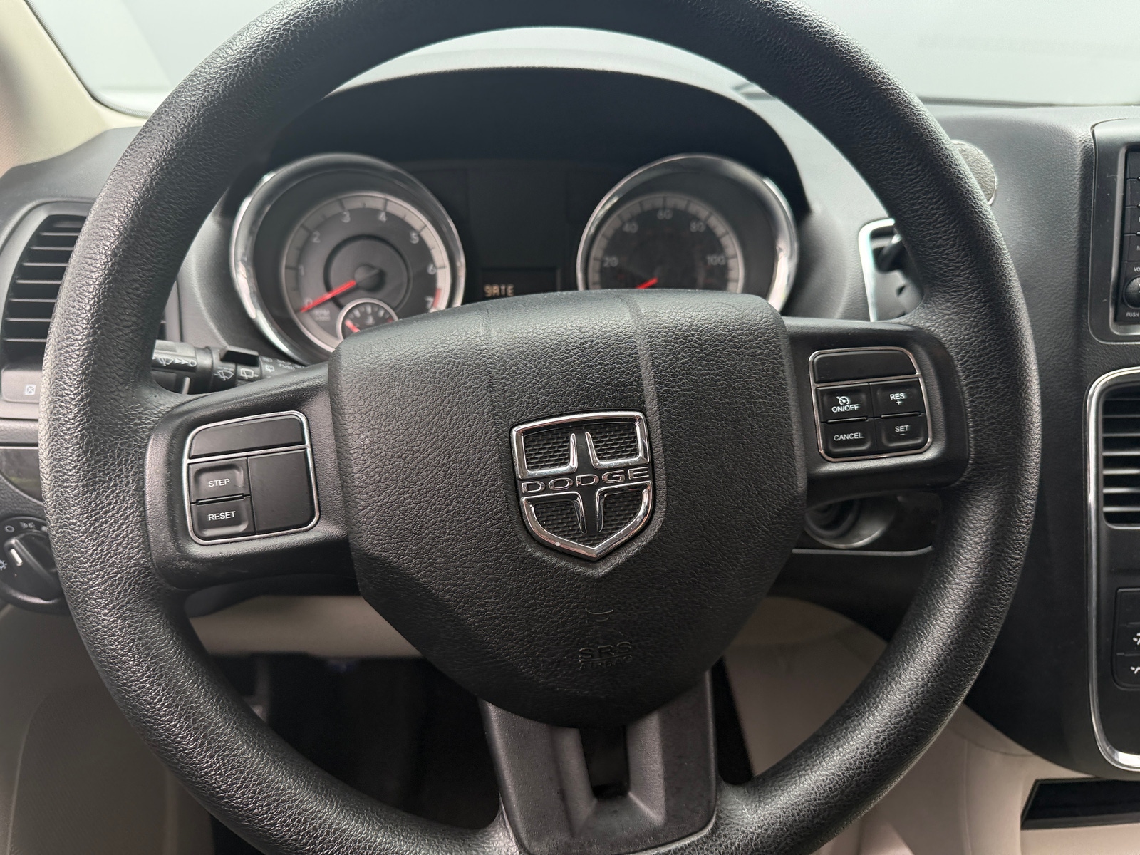 Thumbnail: 2016 Dodge Grand Caravan - 5