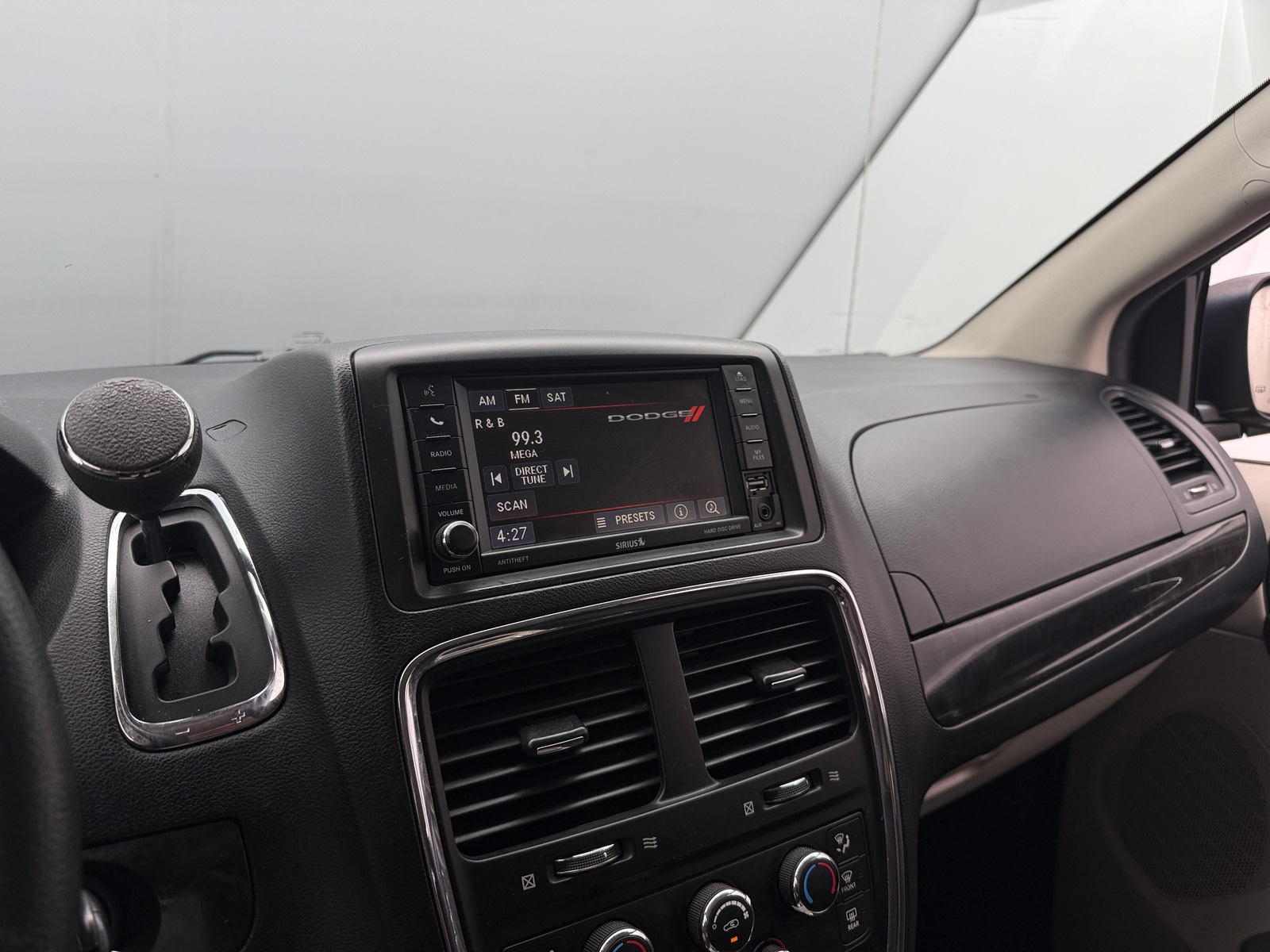 Thumbnail: 2016 Dodge Grand Caravan - 4