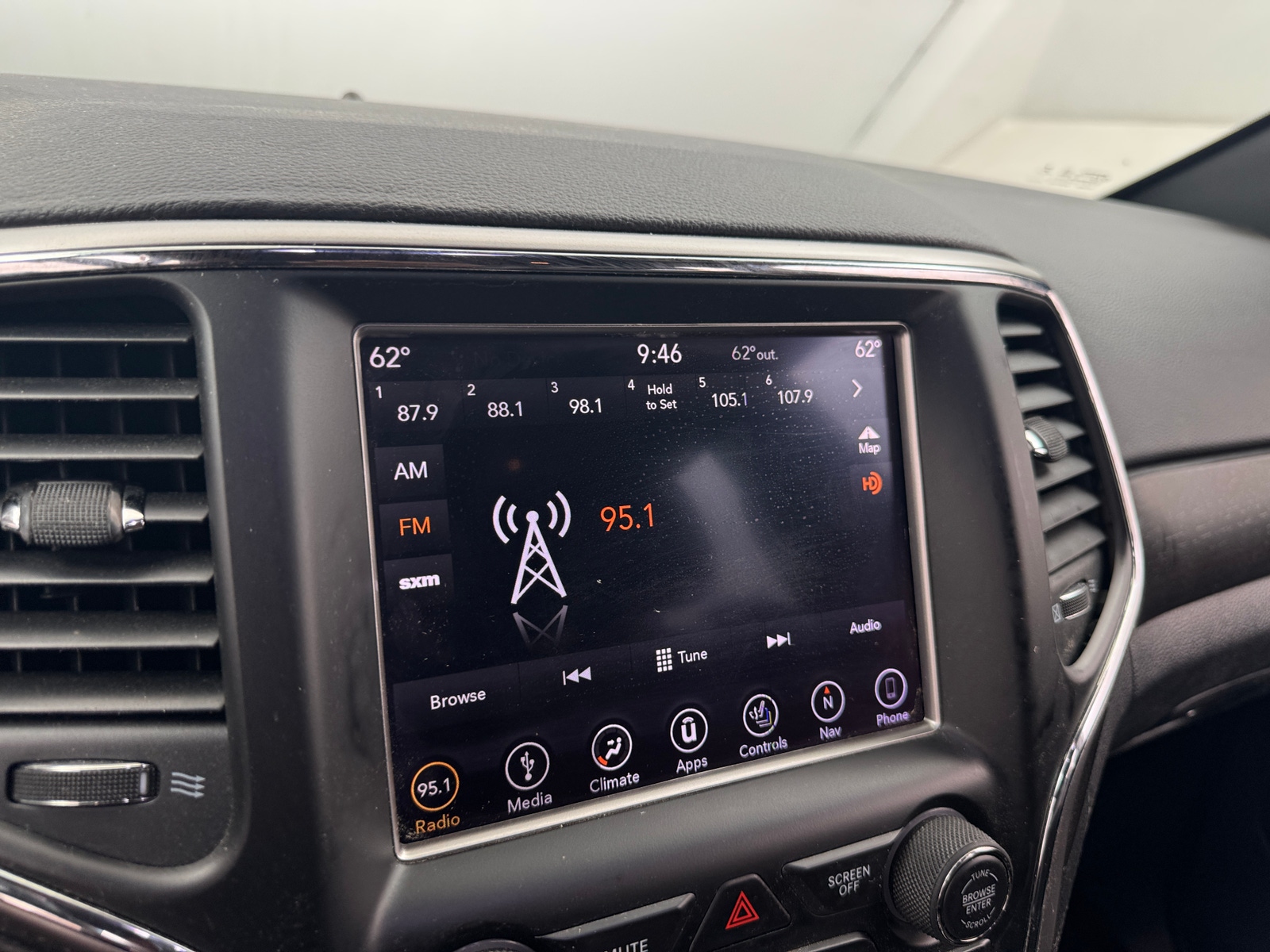 Thumbnail: 2018 Jeep Grand Cherokee - 4