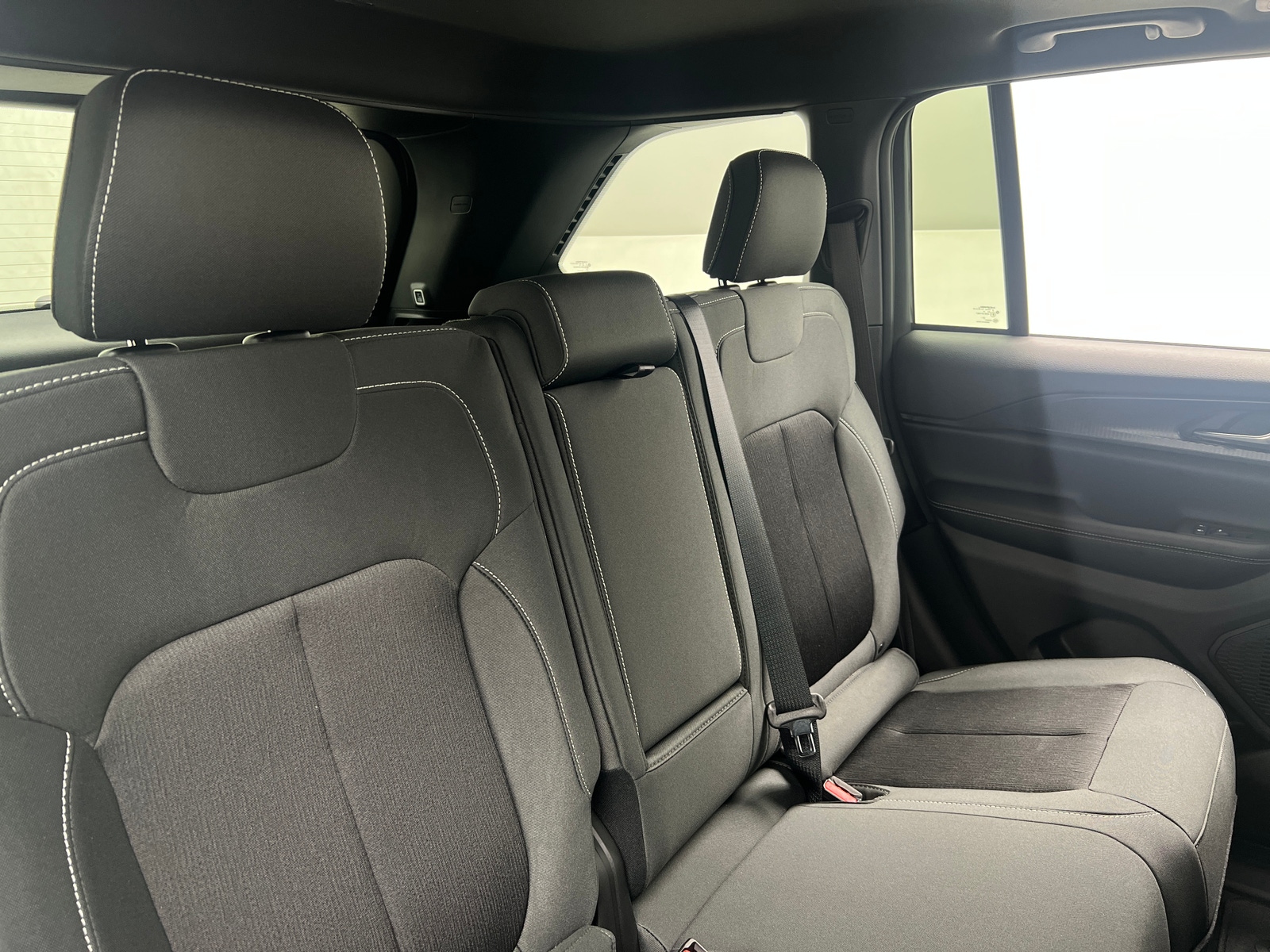 Thumbnail: 2026 Jeep Grand Cherokee - 6