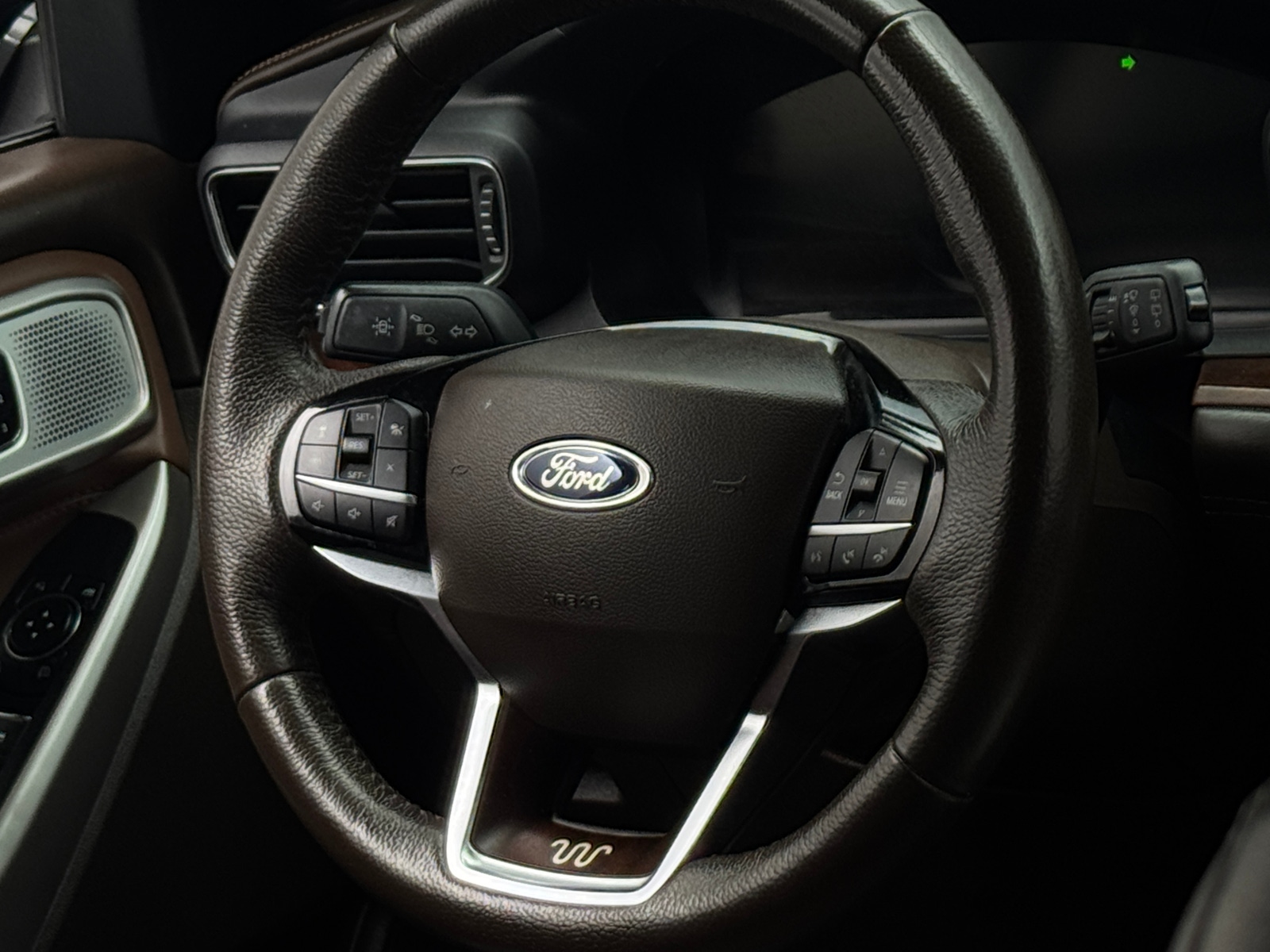 Thumbnail: 2023 Ford Explorer - 4