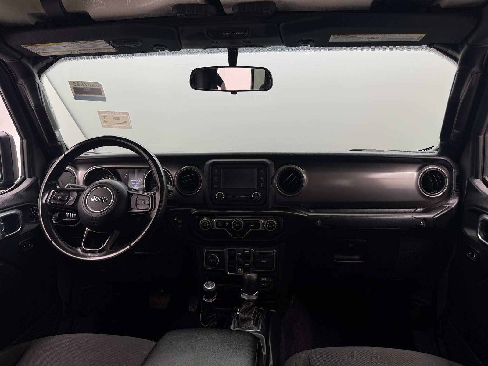 Thumbnail: 2021 Jeep Gladiator - 3