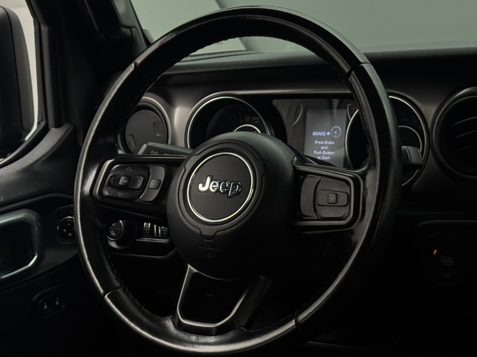 Thumbnail: 2021 Jeep Gladiator - 5