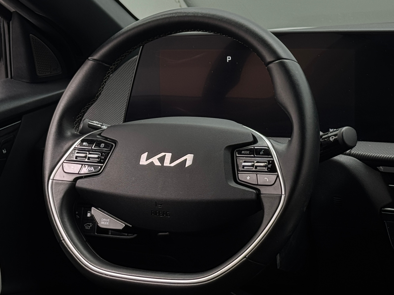 Thumbnail: 2022 Kia EV6 - 4