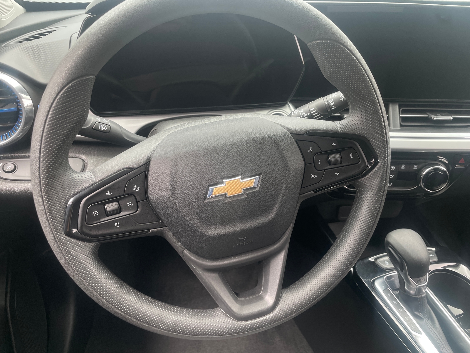 Thumbnail: 2025 Chevrolet Trax - 5