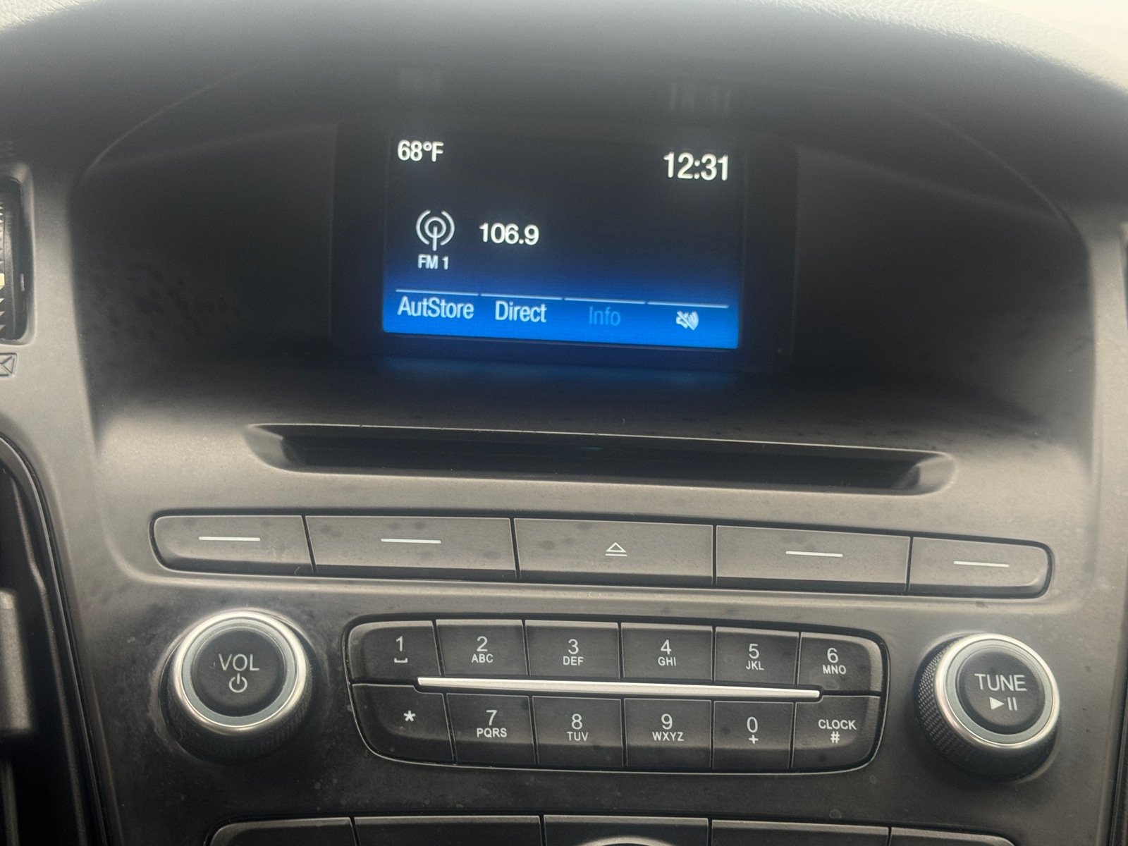 Thumbnail: 2017 Ford Focus - 4