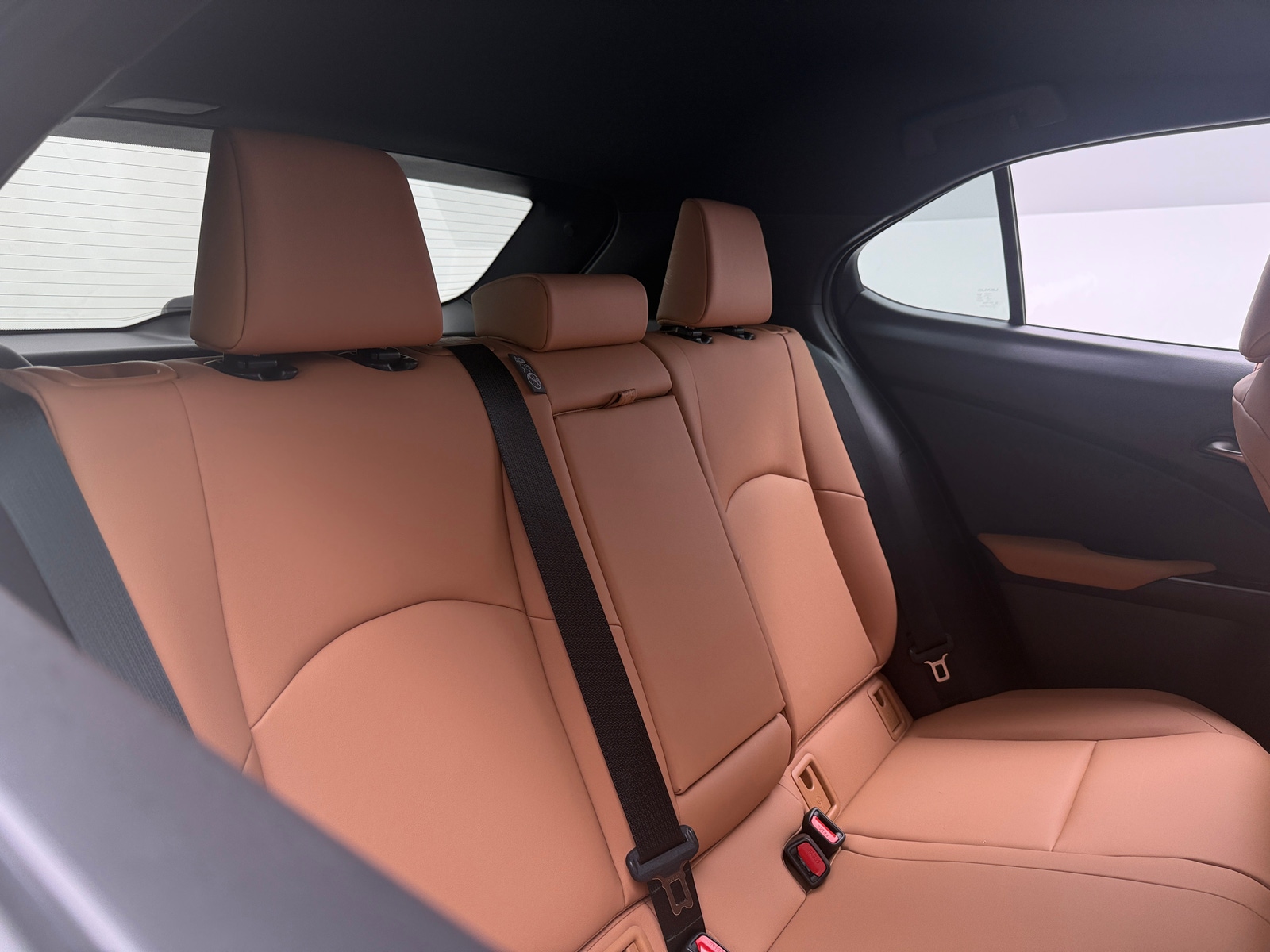 Thumbnail: 2025 Lexus UX - 5