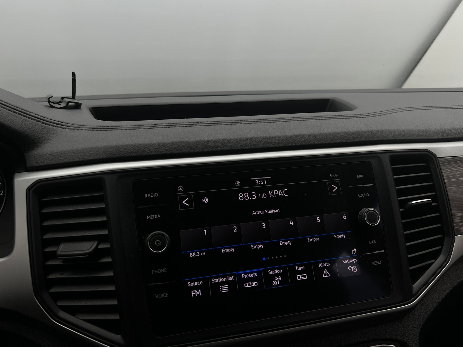 Thumbnail: 2021 Volkswagen Atlas - 3