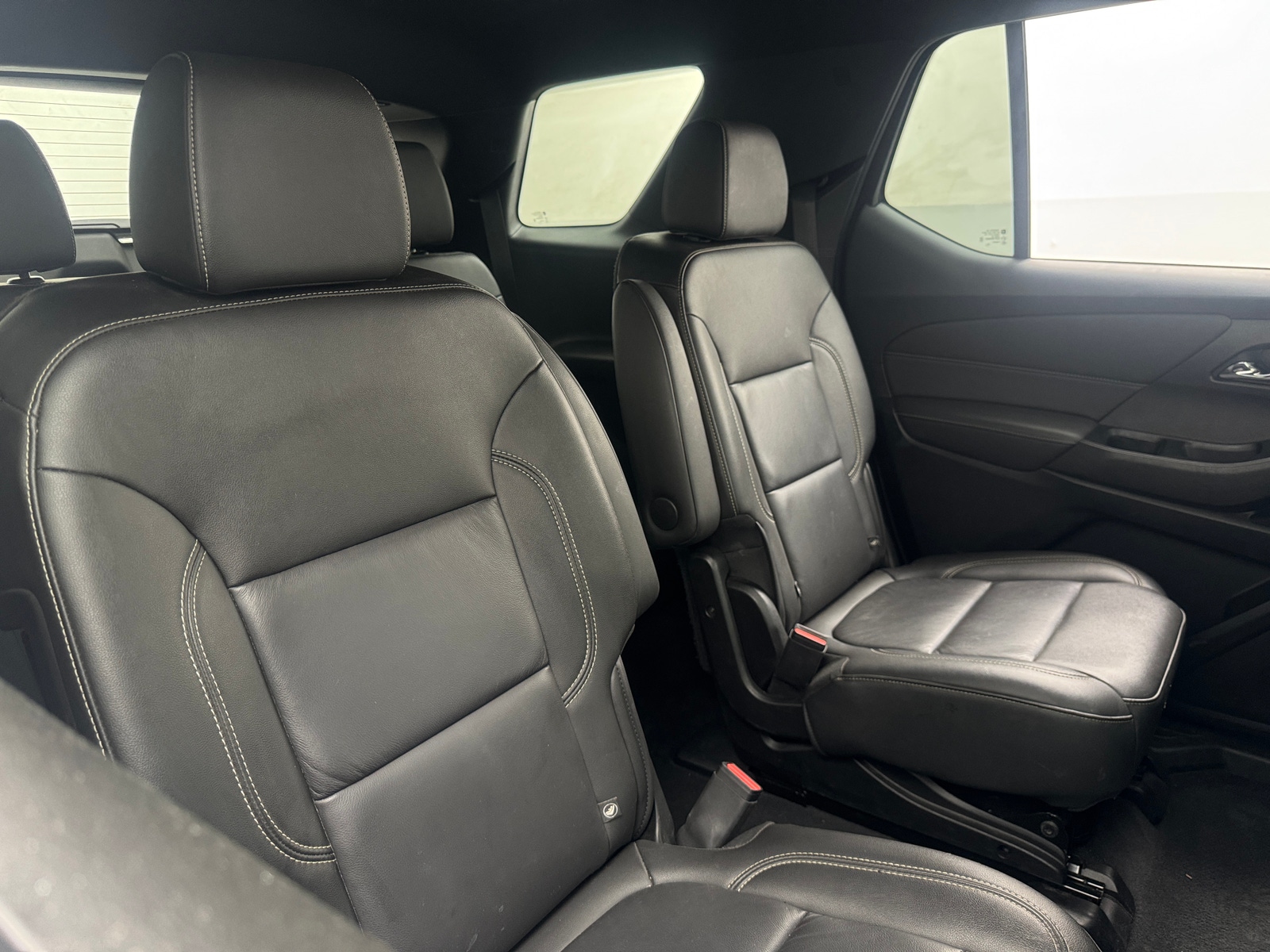 Thumbnail: 2023 Chevrolet Traverse - 5