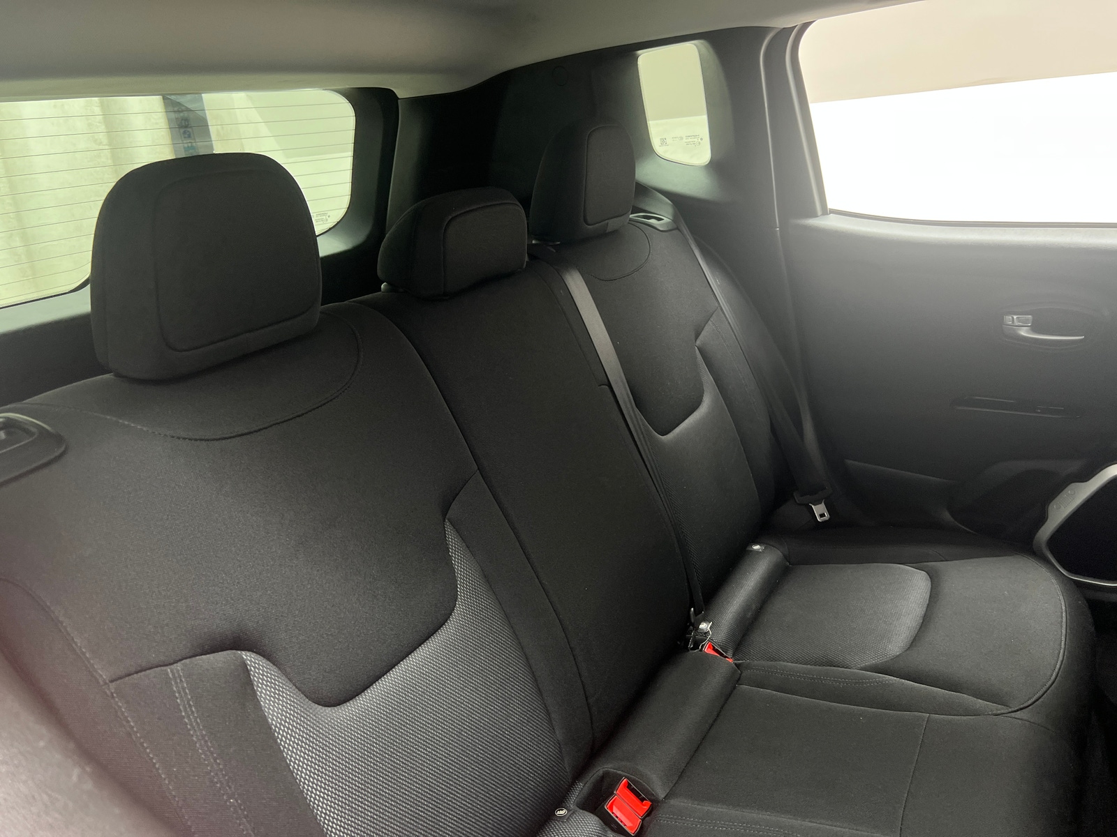 Thumbnail: 2018 Jeep Renegade - 6
