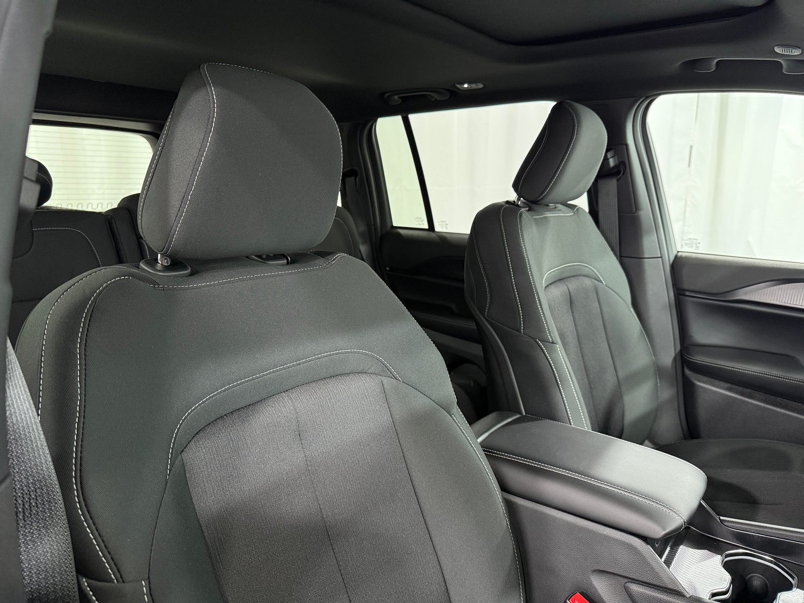 Thumbnail: 2026 Jeep Grand Cherokee - 2