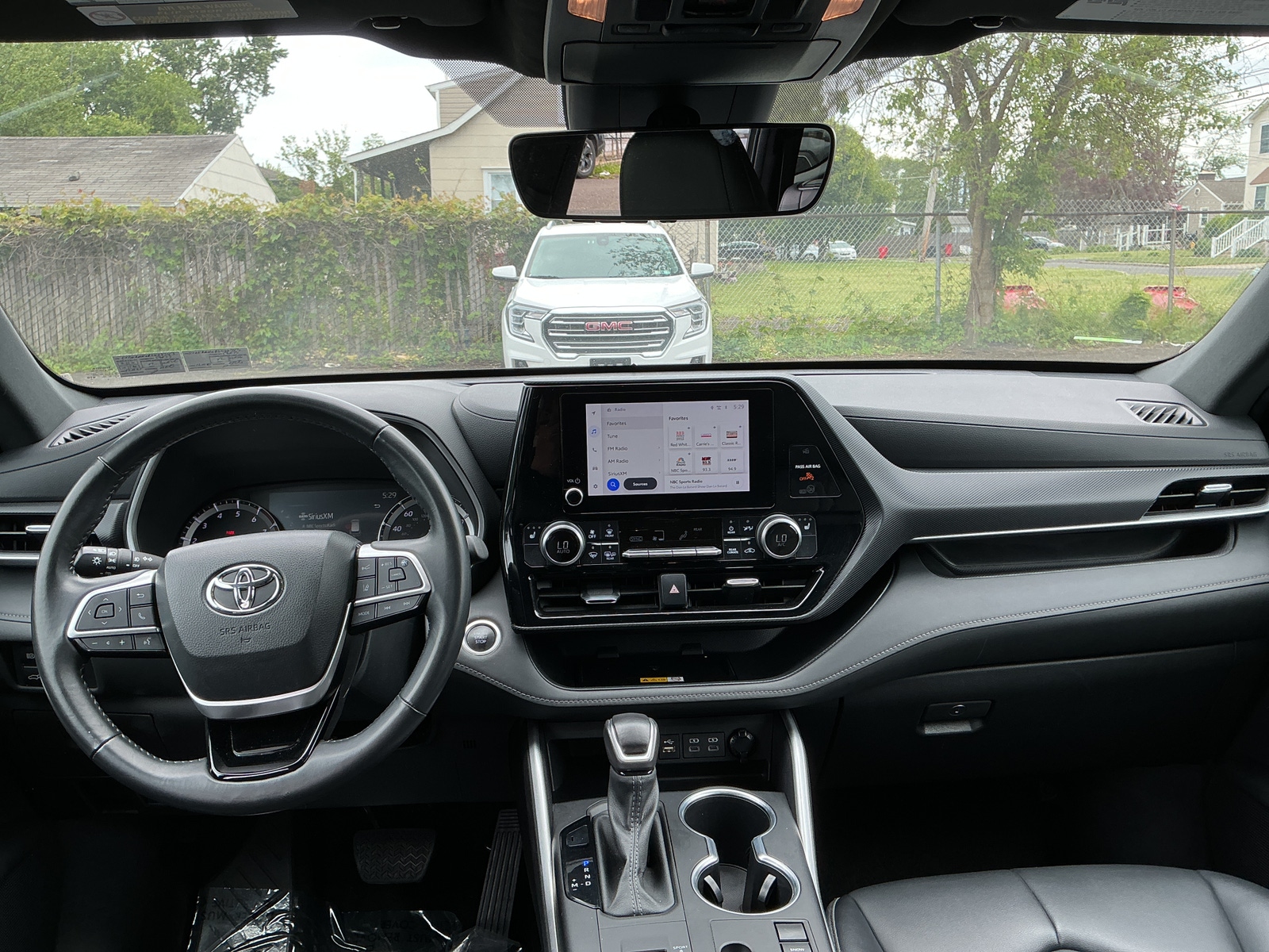 Thumbnail: 2024 Toyota Highlander - 3