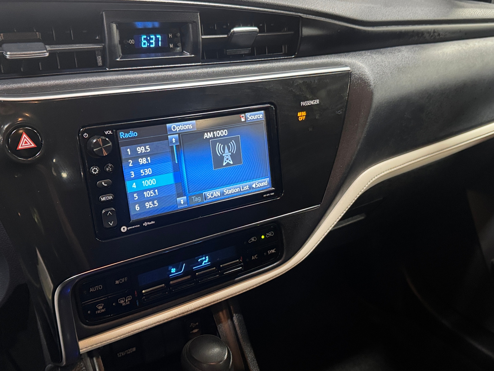 Thumbnail: 2018 Toyota Corolla iM - 4