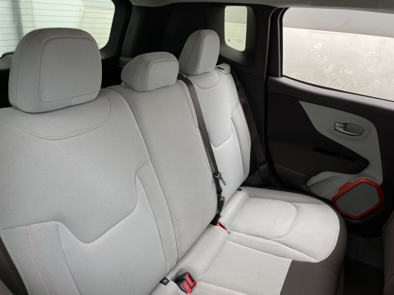 Thumbnail: 2015 Jeep Renegade - 6