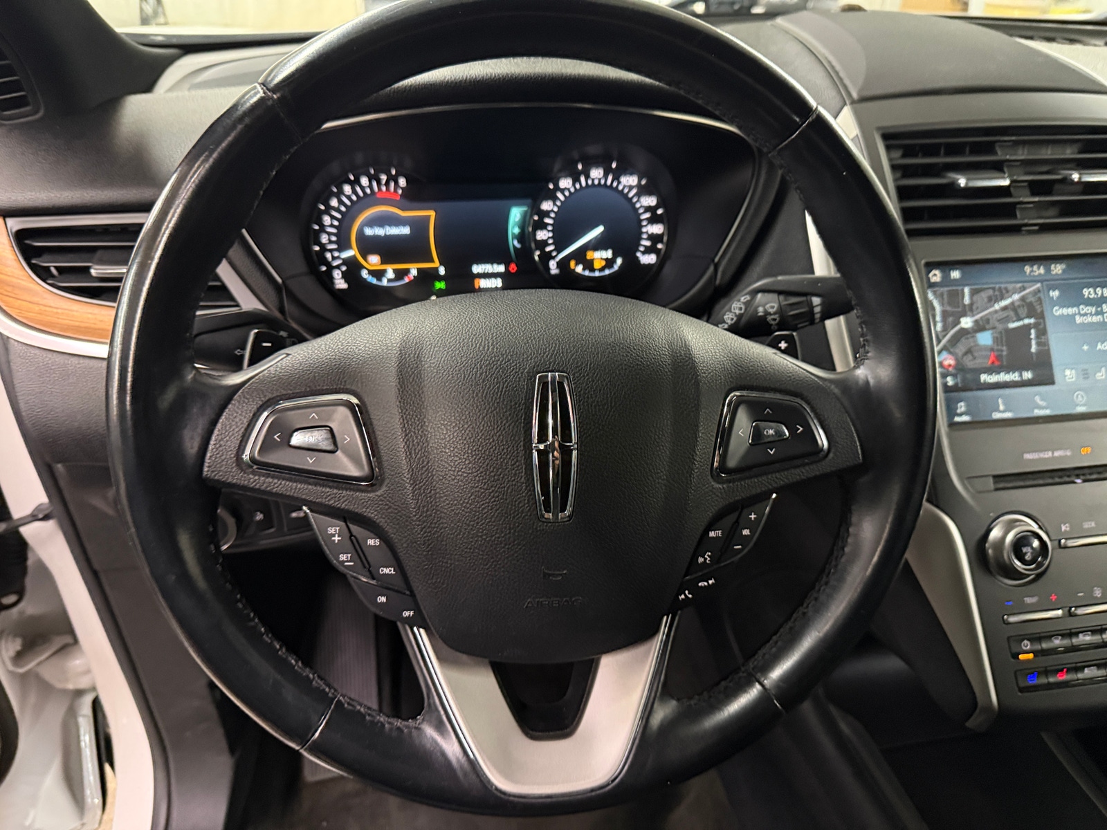 Thumbnail: 2015 Lincoln MKC - 4