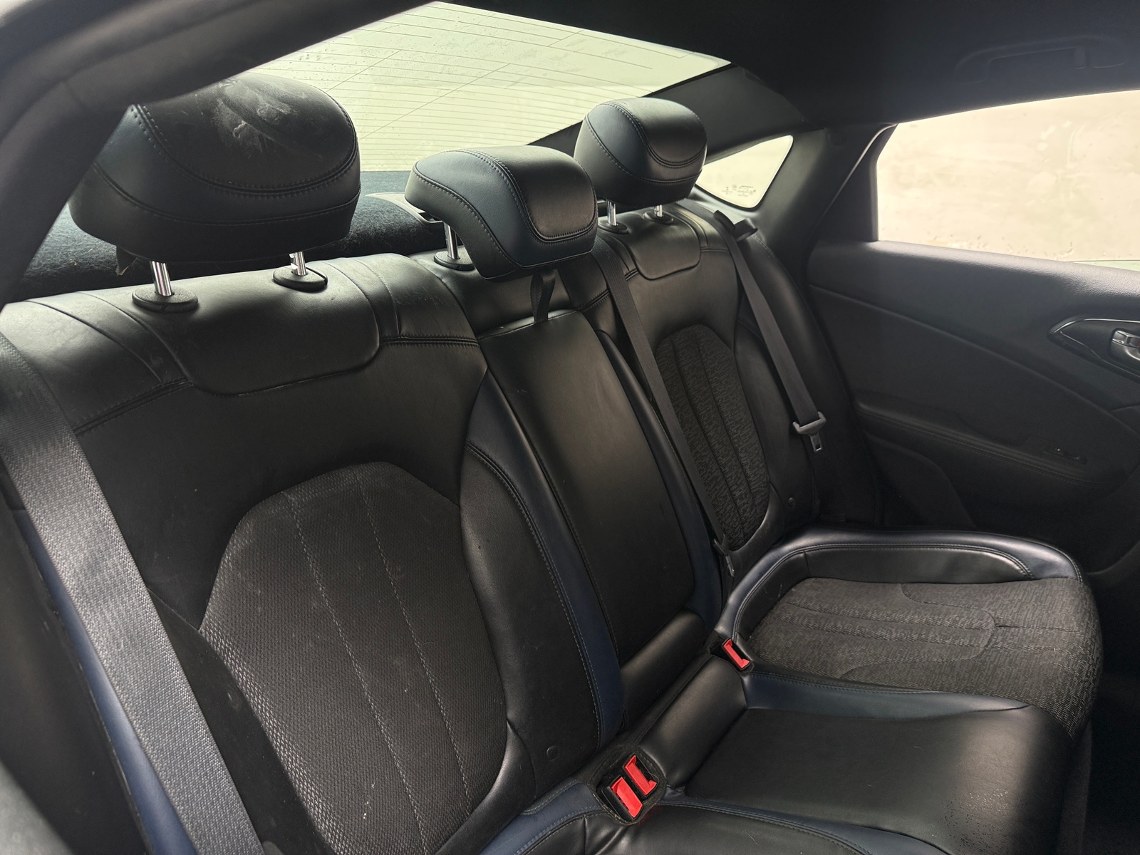 Thumbnail: 2016 Chrysler 200 - 6
