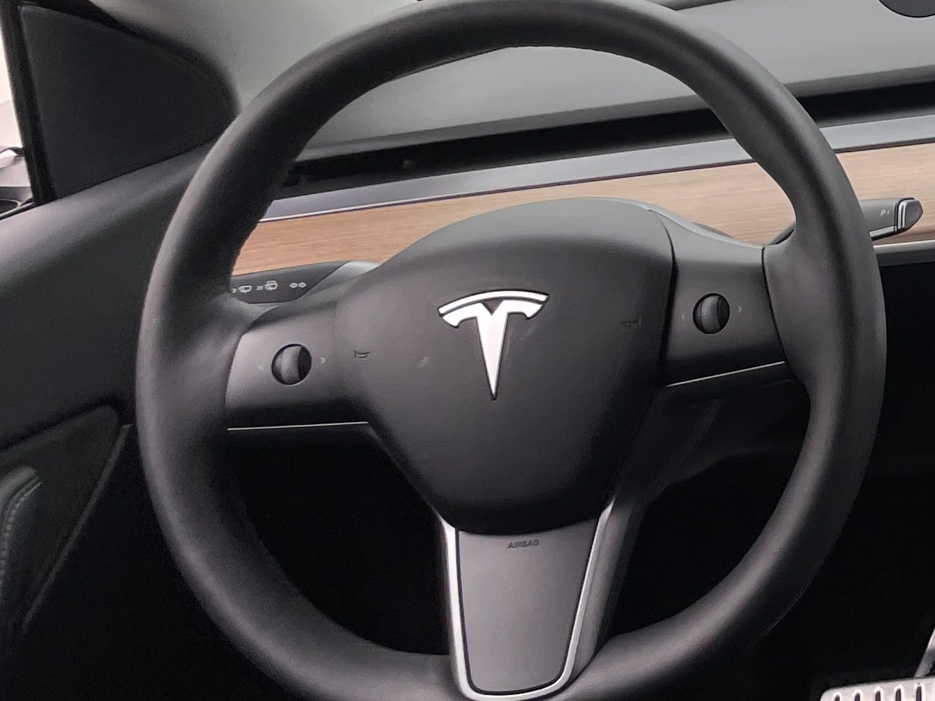 Thumbnail: 2021 Tesla Model Y - 4