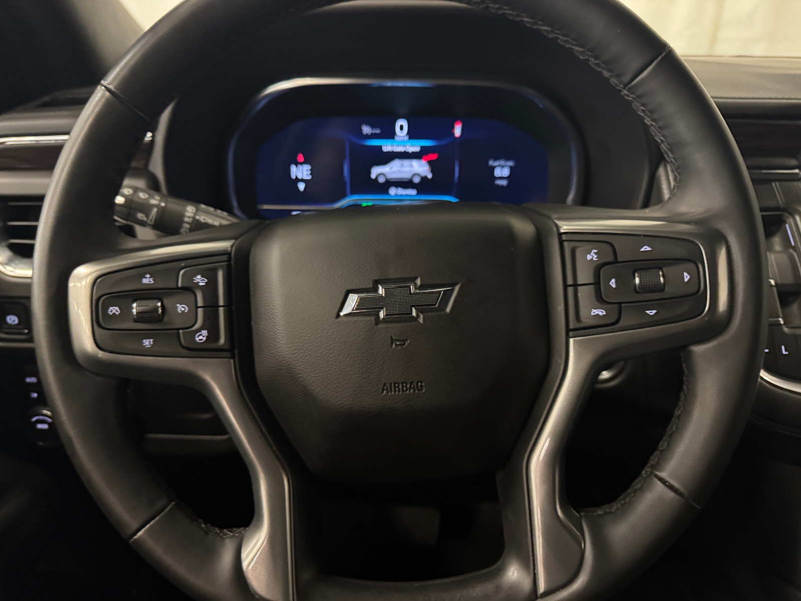 Thumbnail: 2024 Chevrolet Suburban - 4