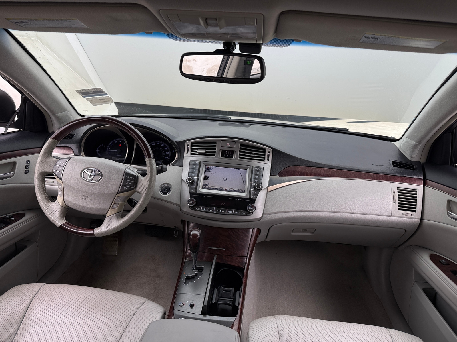 Thumbnail: 2011 Toyota Avalon - 2