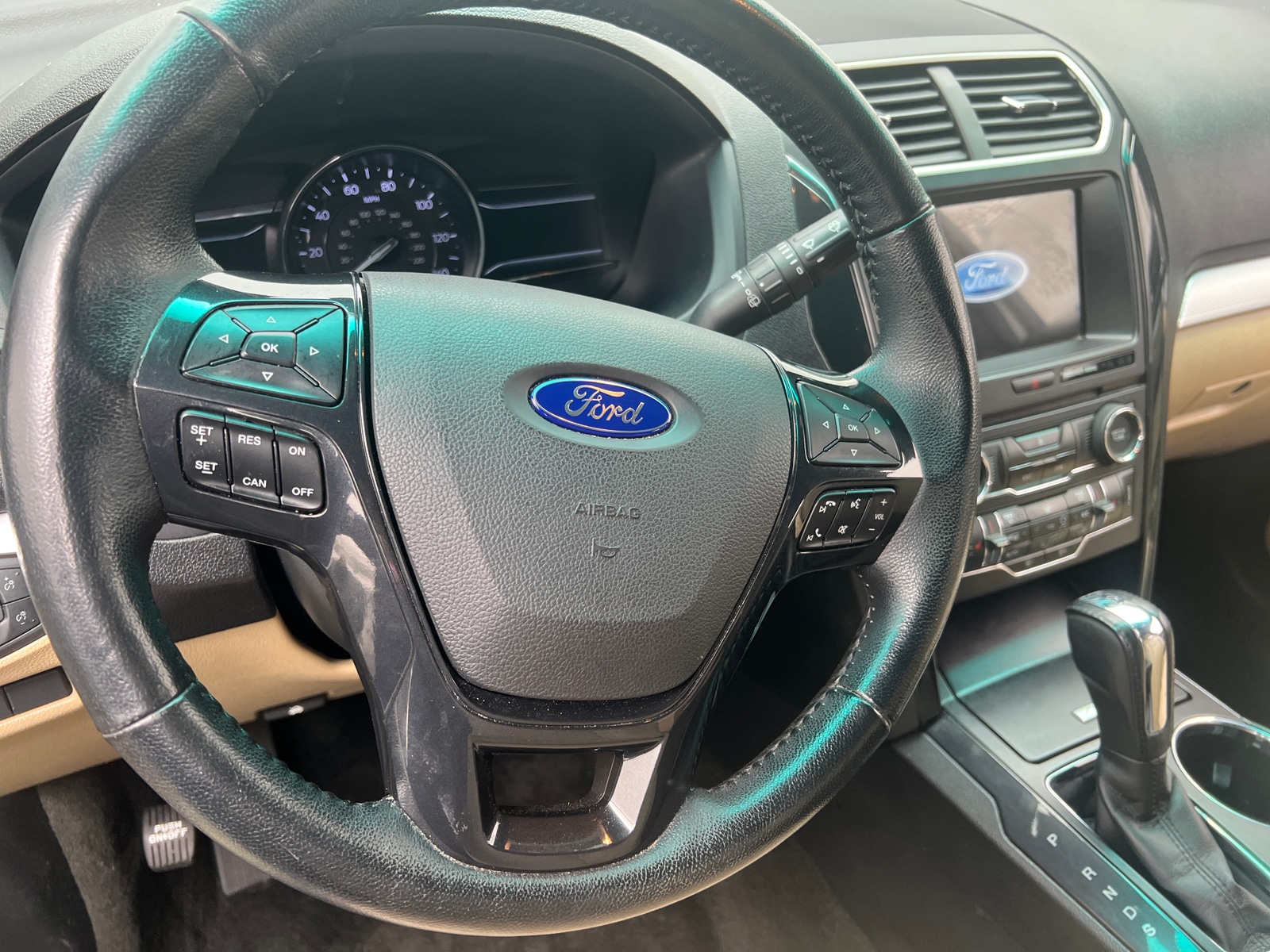 Thumbnail: 2017 Ford Explorer - 4