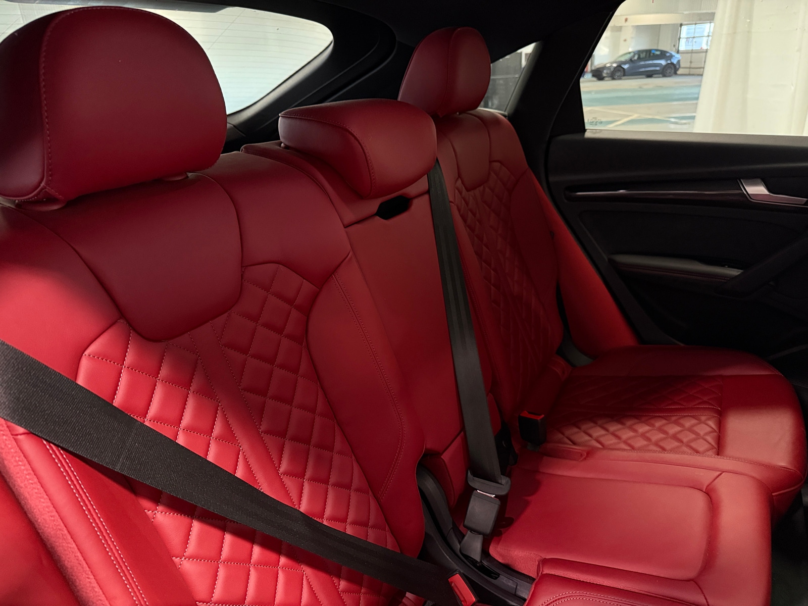 Thumbnail: 2023 Audi SQ5 - 5