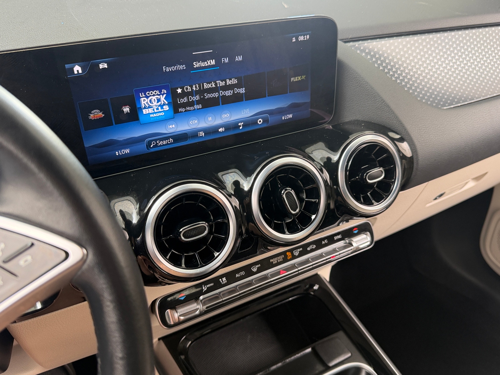 Thumbnail: 2025 Mercedes-Benz GLA - 3
