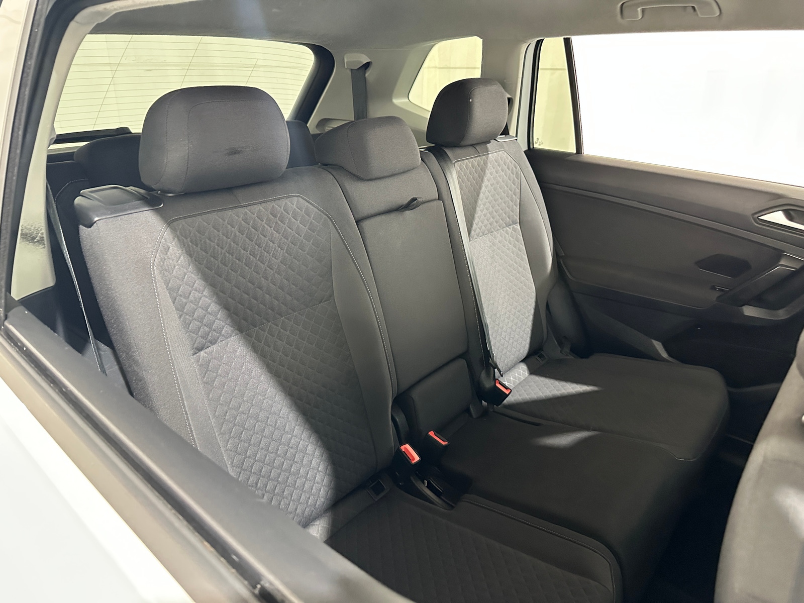 Thumbnail: 2021 Volkswagen Tiguan - 6