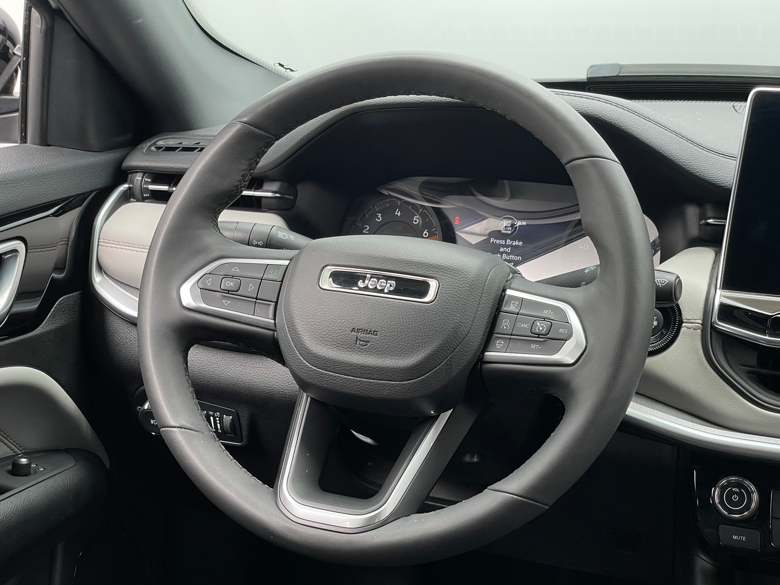 Thumbnail: 2025 Jeep Compass - 4