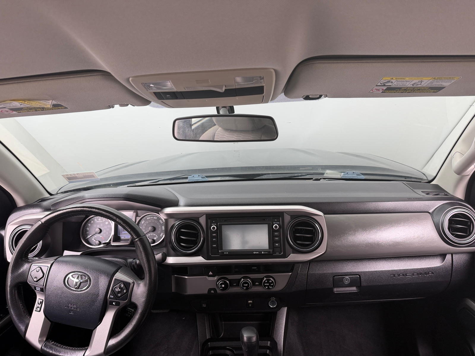 Thumbnail: 2016 Toyota Tacoma - 3