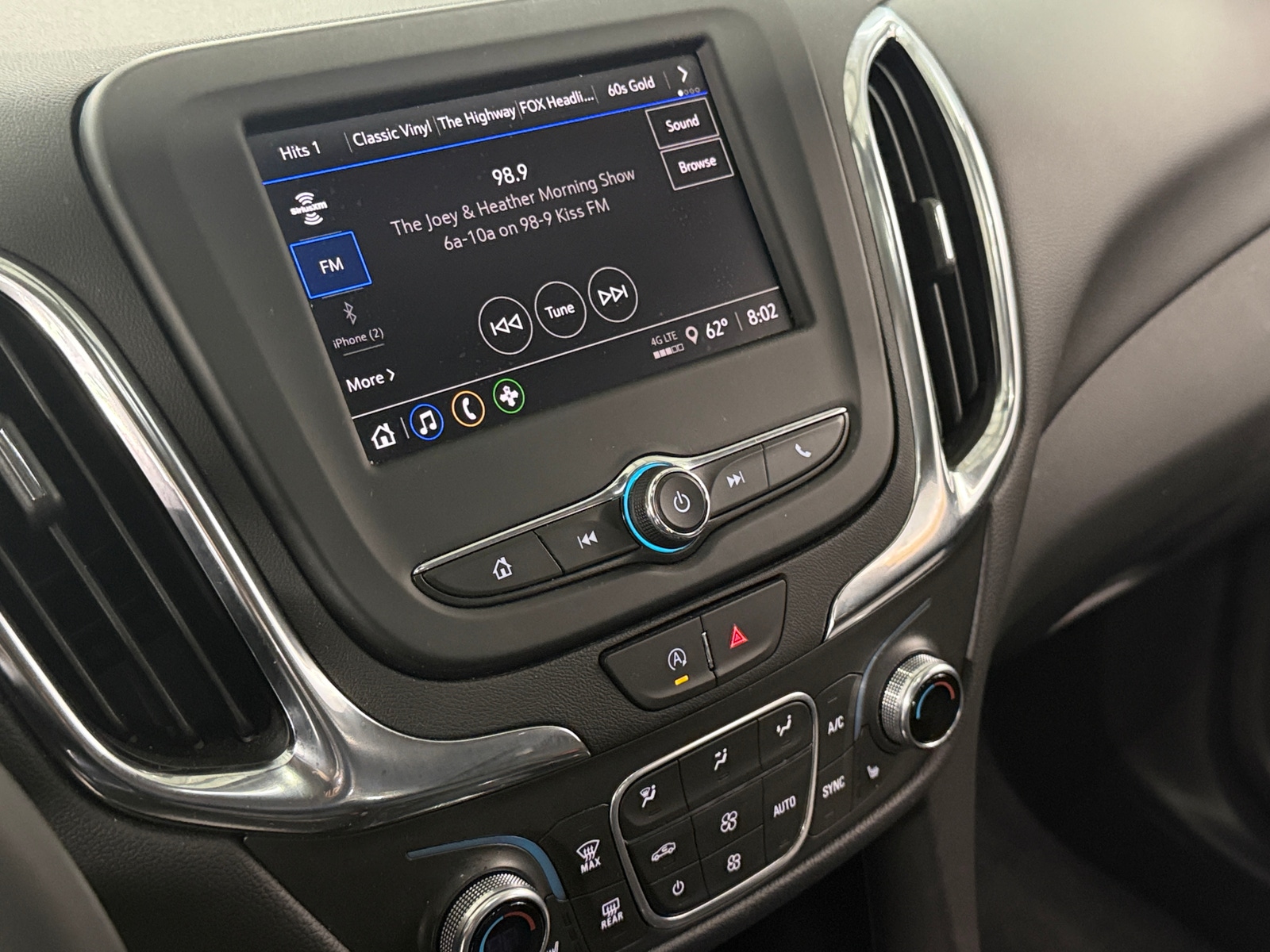 Thumbnail: 2024 Chevrolet Equinox - 4