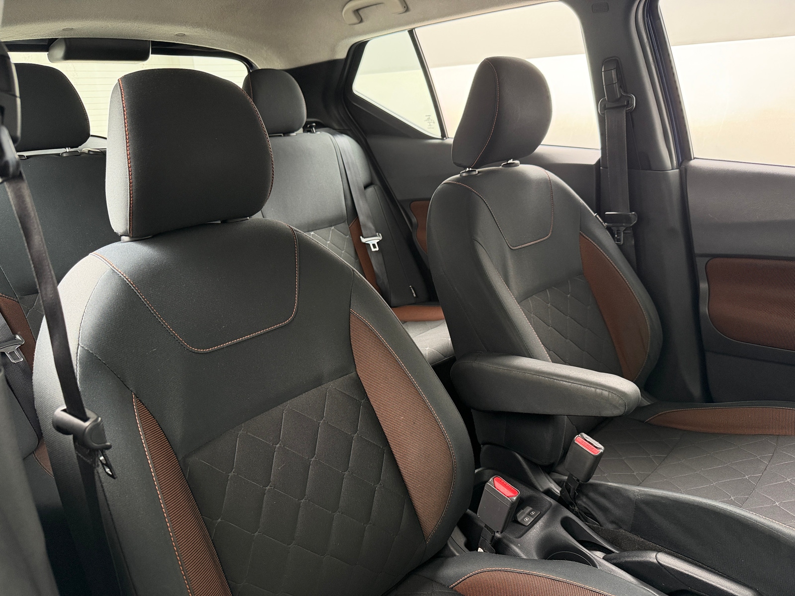 Thumbnail: 2020 Nissan Kicks - 2