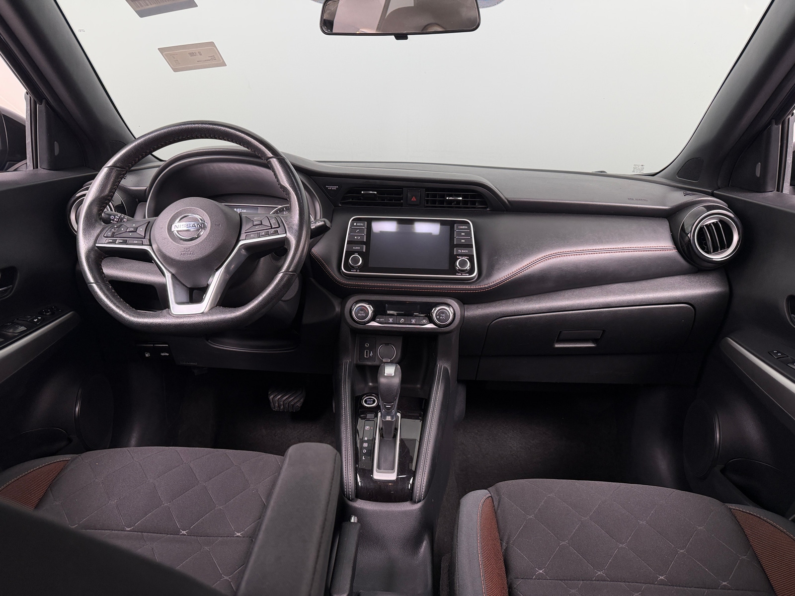 Thumbnail: 2020 Nissan Kicks - 3