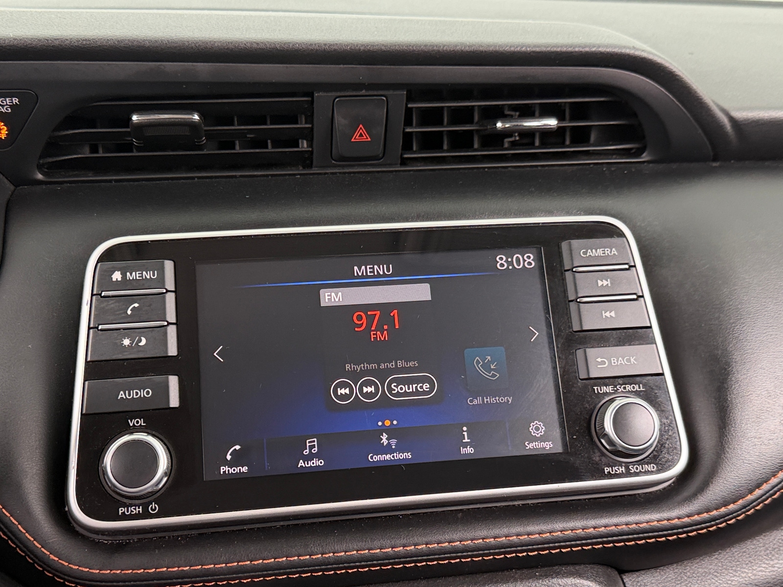 Thumbnail: 2020 Nissan Kicks - 4