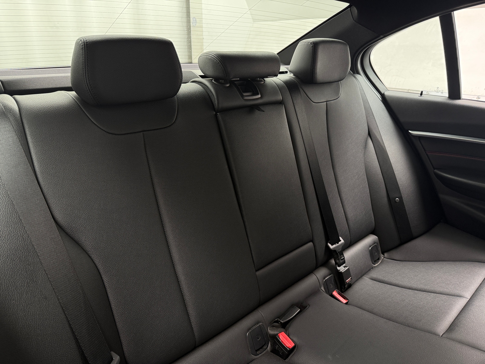 Thumbnail: 2016 BMW 3 Series - 5
