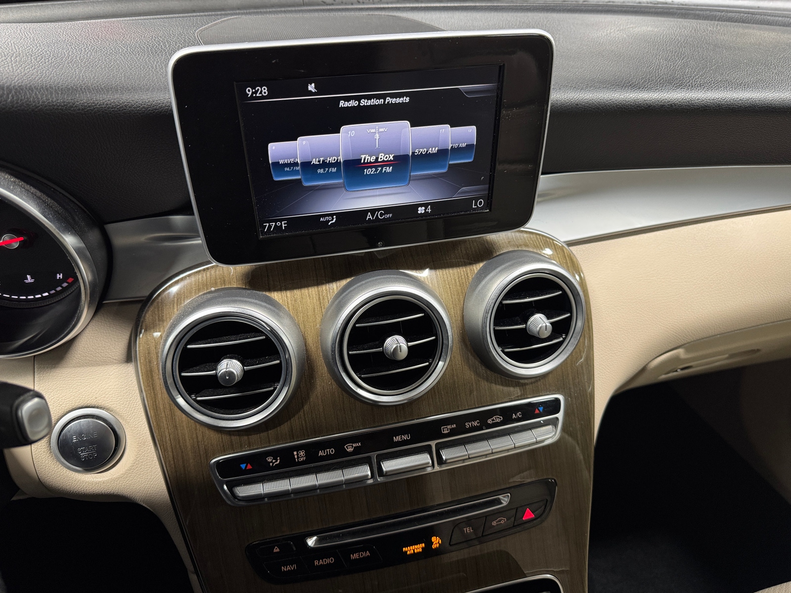 Thumbnail: 2019 Mercedes-Benz GLC - 4