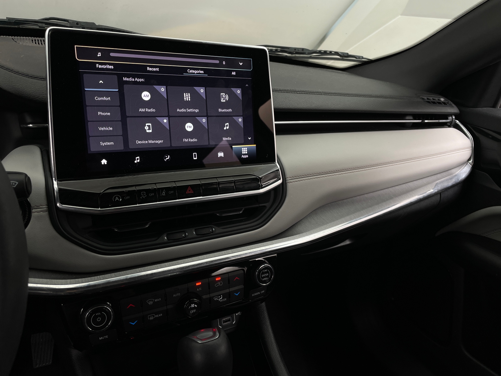 Thumbnail: 2023 Jeep Compass - 3