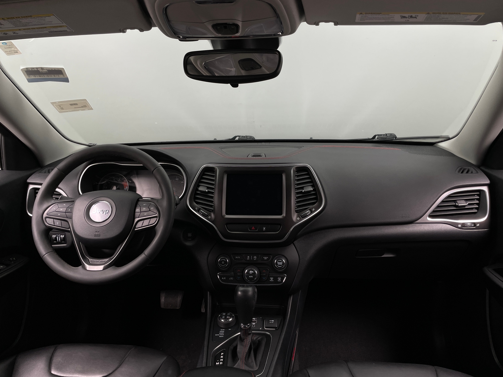 Thumbnail: 2022 Jeep Cherokee - 3