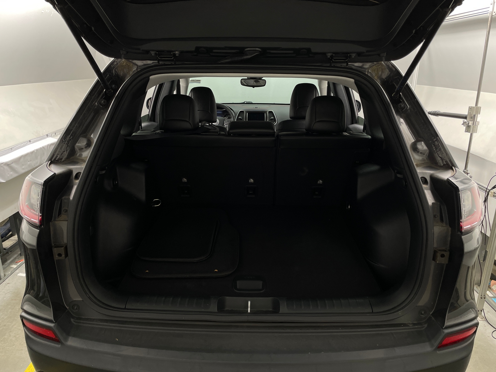 Thumbnail: 2022 Jeep Cherokee - 7