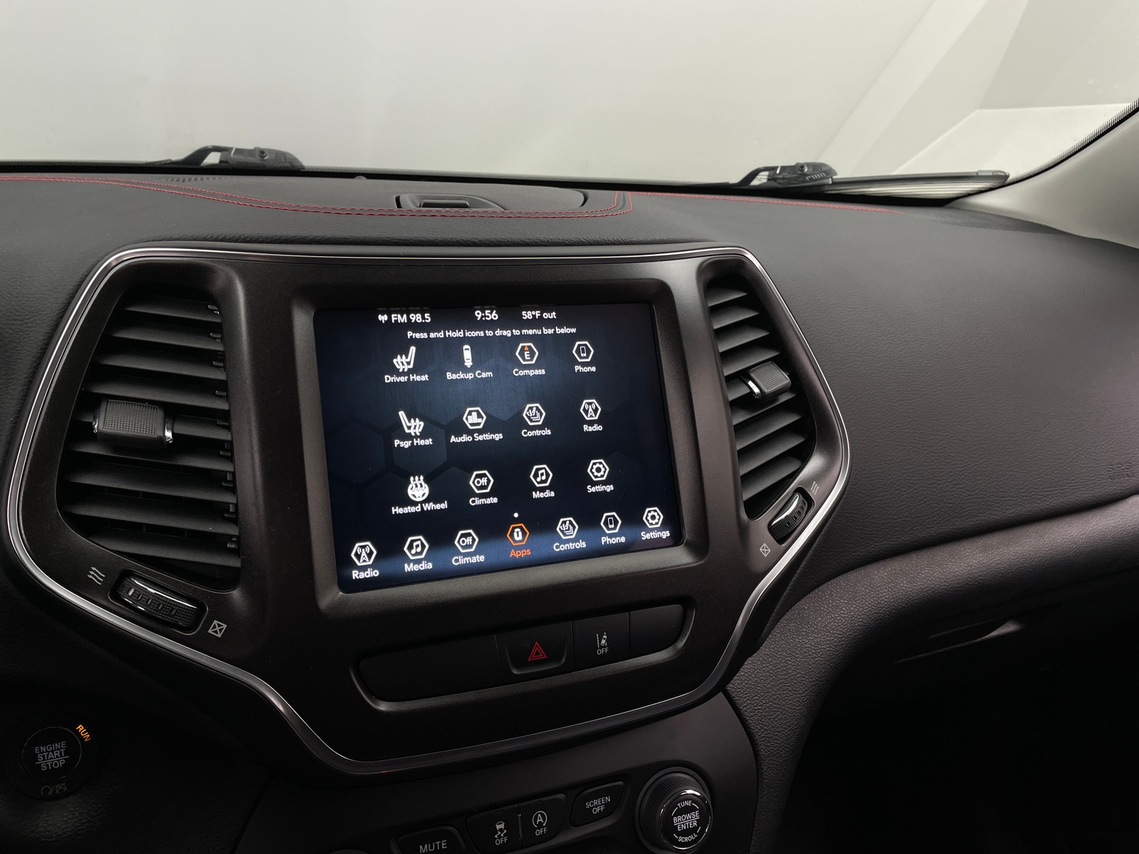 Thumbnail: 2022 Jeep Cherokee - 4