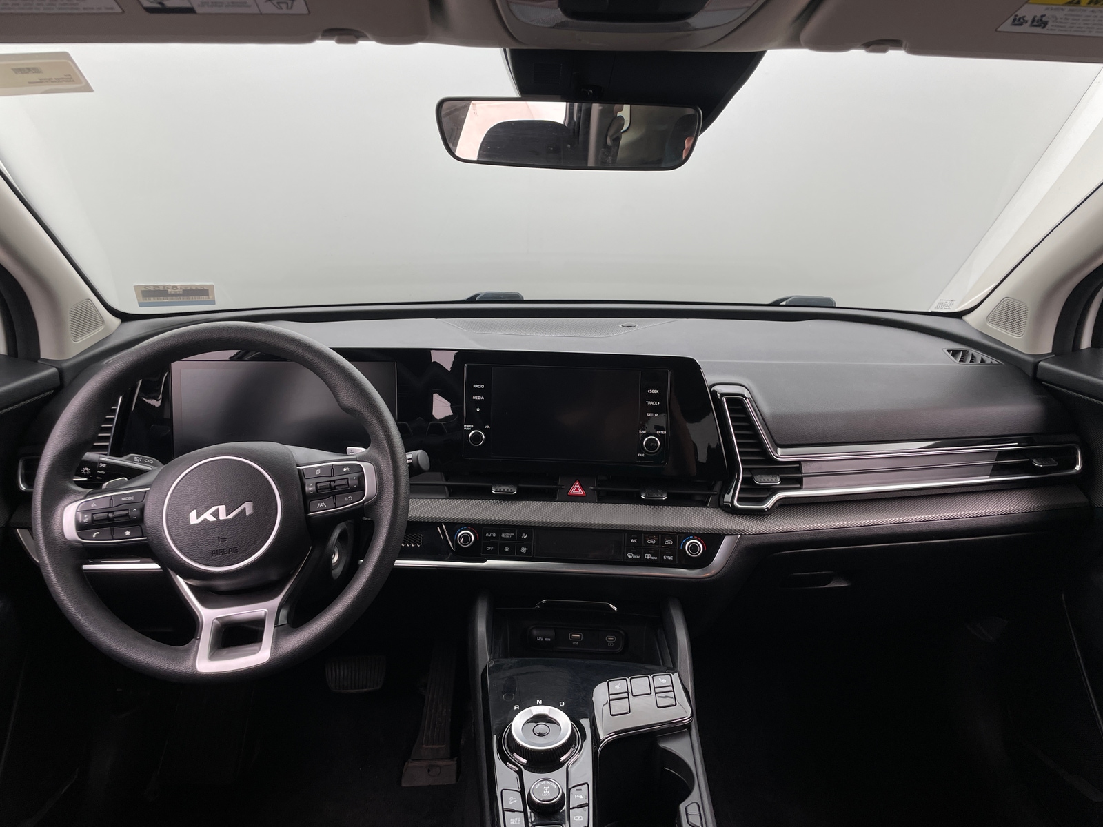 Thumbnail: 2023 Kia Sportage - 3
