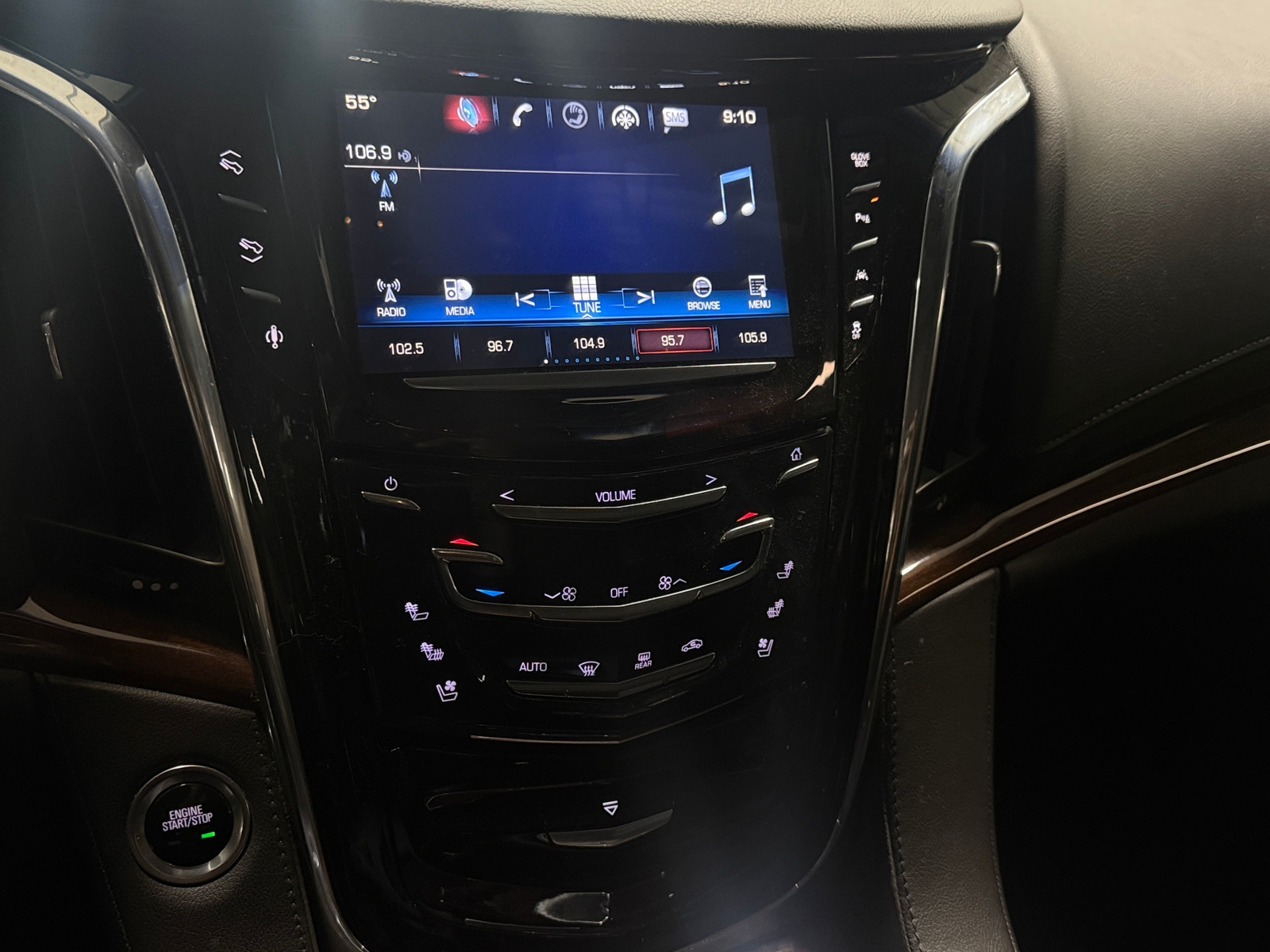 Thumbnail: 2016 Cadillac Escalade - 3