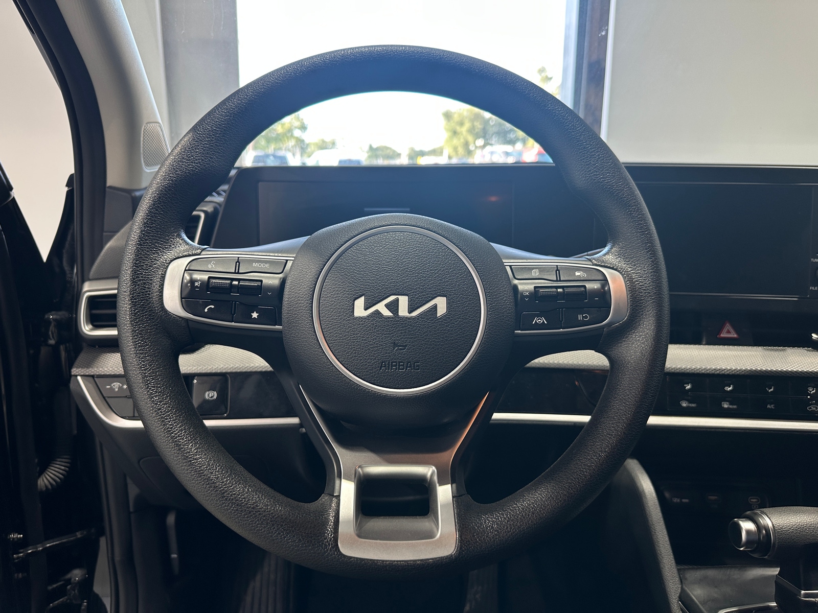 Thumbnail: 2025 Kia Sportage - 5