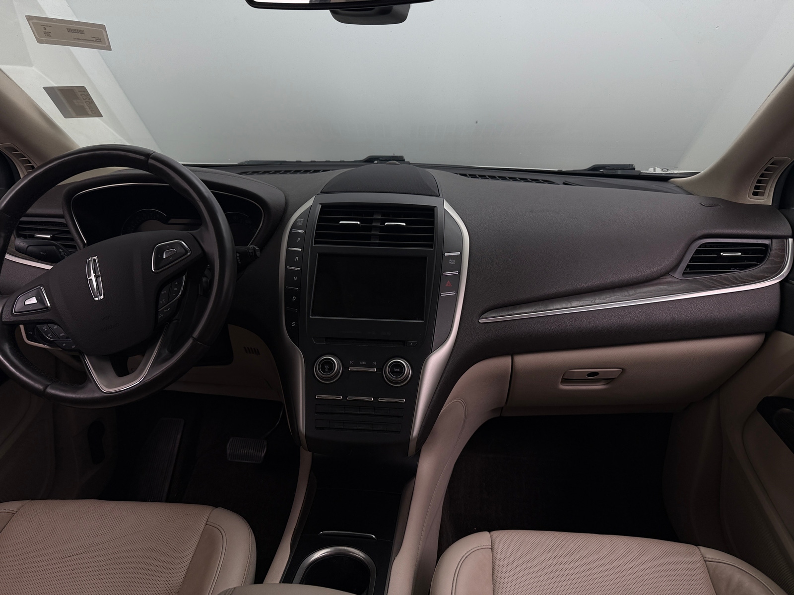 Thumbnail: 2017 Lincoln MKC - 2